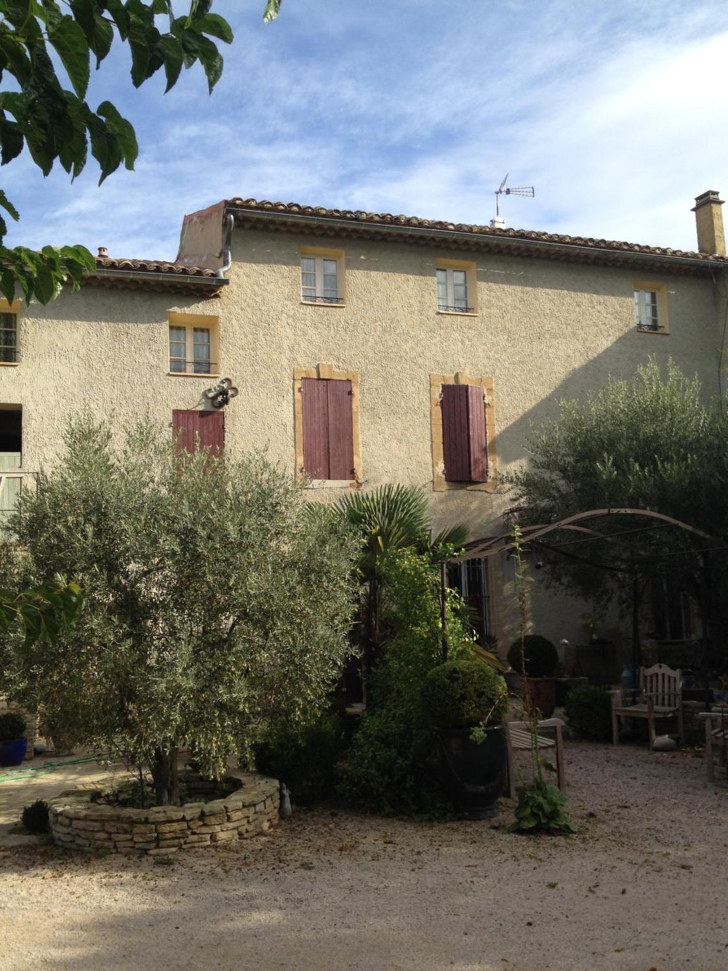 Le Mas Des Armouriers Violes Exterior photo